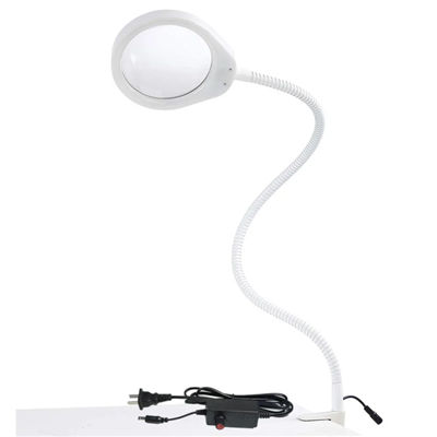 प्रकाश के साथ पेशेवर आवर्धक ग्लास